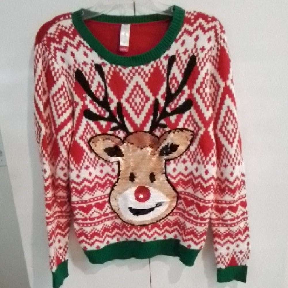 No Boundaries Red and Green Reindeer Sweater